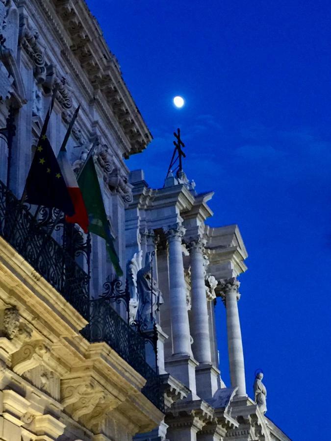 A 50 Passi Dal Tempio Di Apollo Lejlighed Syracuse Eksteriør billede